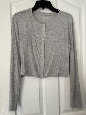 aerie Heather Gray Ribbed Long-Sleeve Snap Crop Top